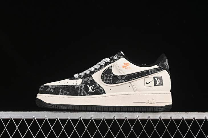 Picture of Air Force 1 _SKUfw19954368873544660fw